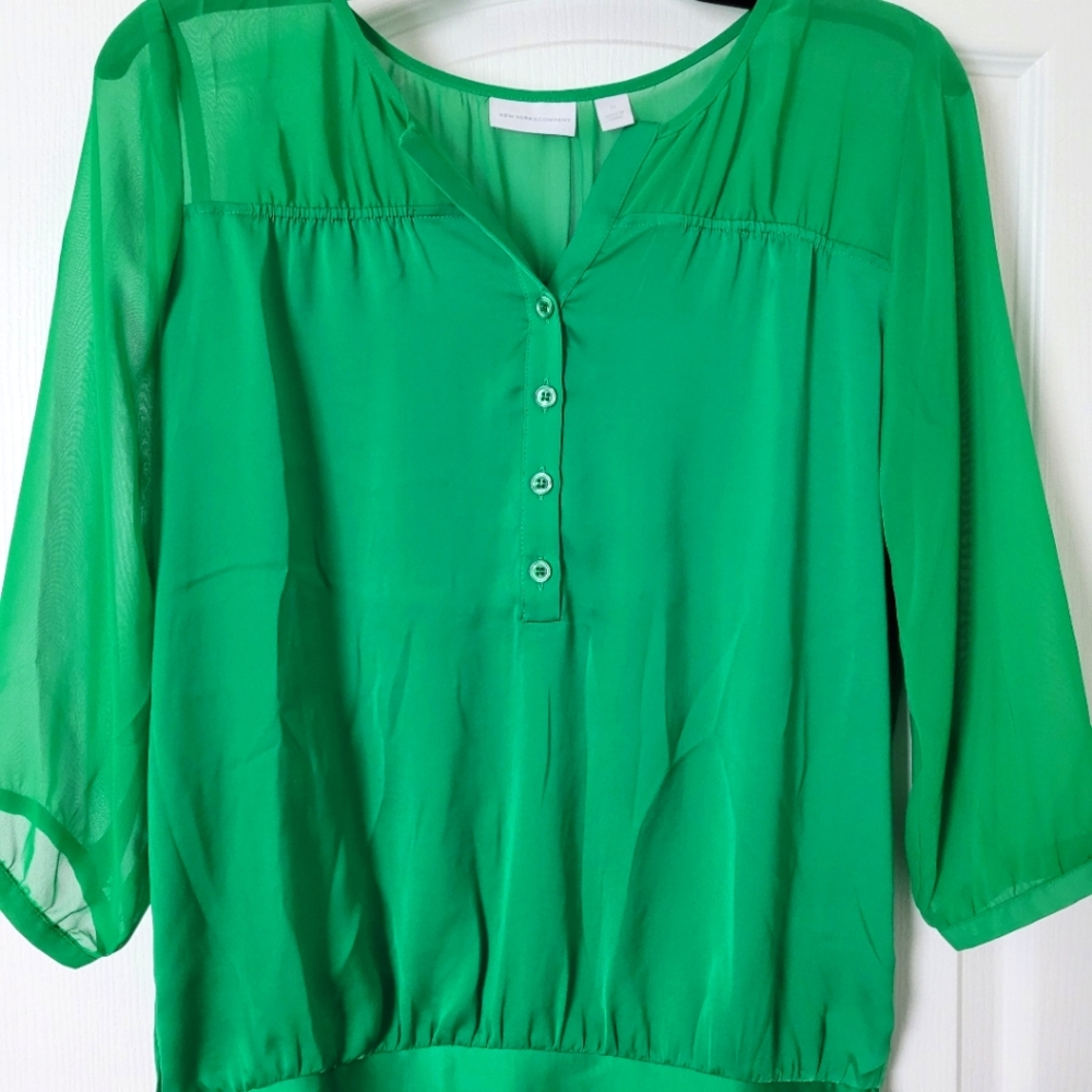 NY & Co Ladies blouse